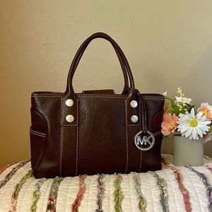 *SOLD* Vintage Michael Kors🌻
